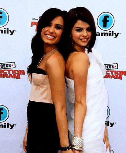 Demi Lovato & Selena Gomez