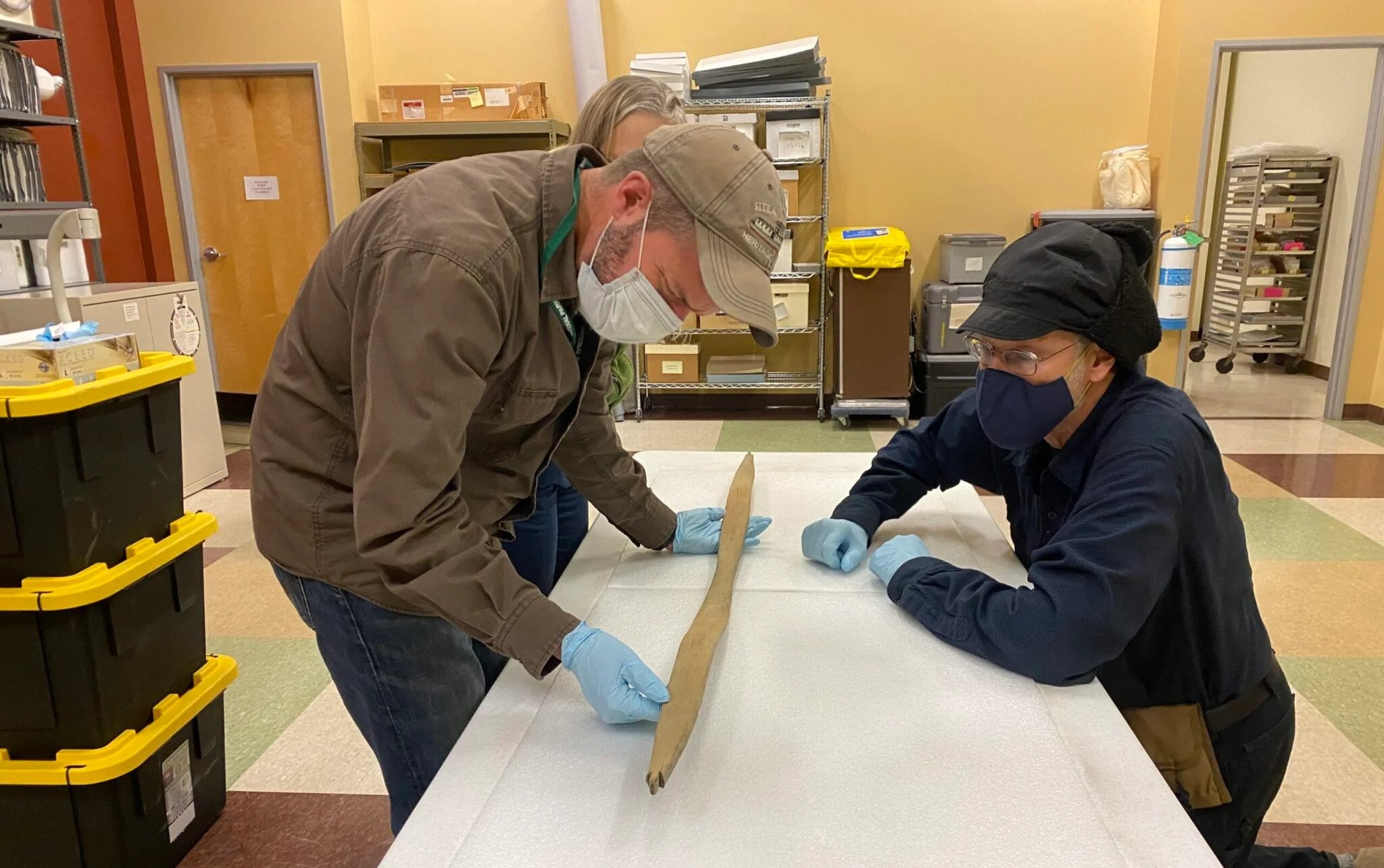 460-Year-Old Hunting Bow Discovered Underwater in Alaska’s Lake Clark National Park