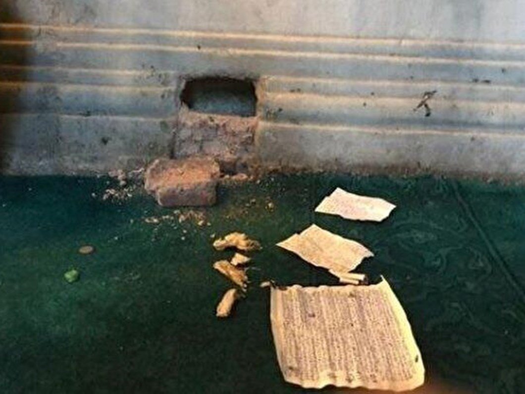 Mysterious Papyrus found Indside a Hidden Crypt in Agia Sophia: What do they say?