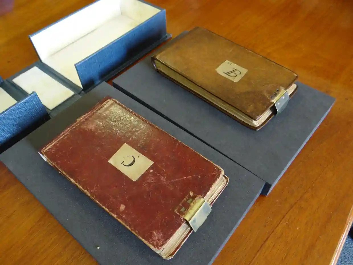 Stolen Darwin journals returned to the Cambridge University library