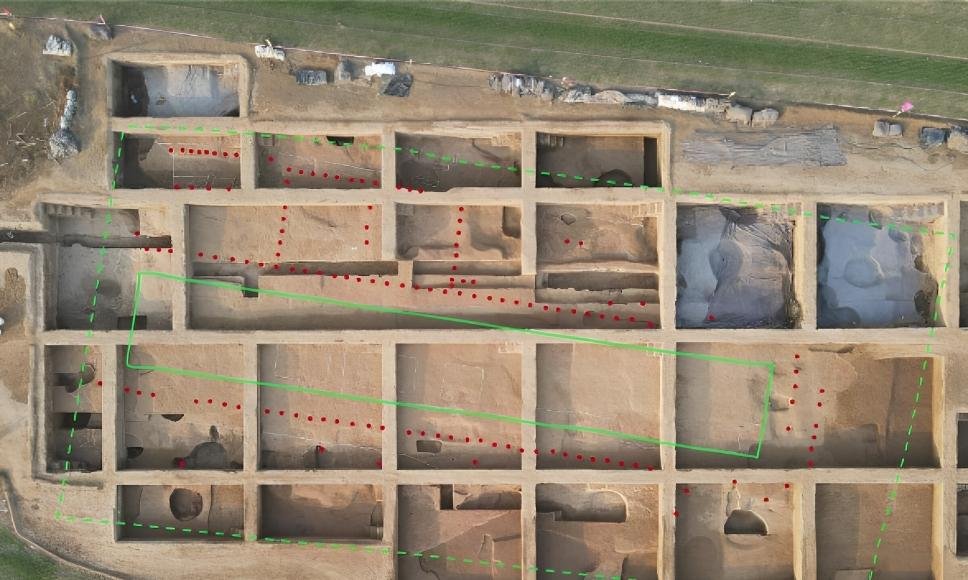 Archaeologists uncover 4,000-year-old palace complex in China