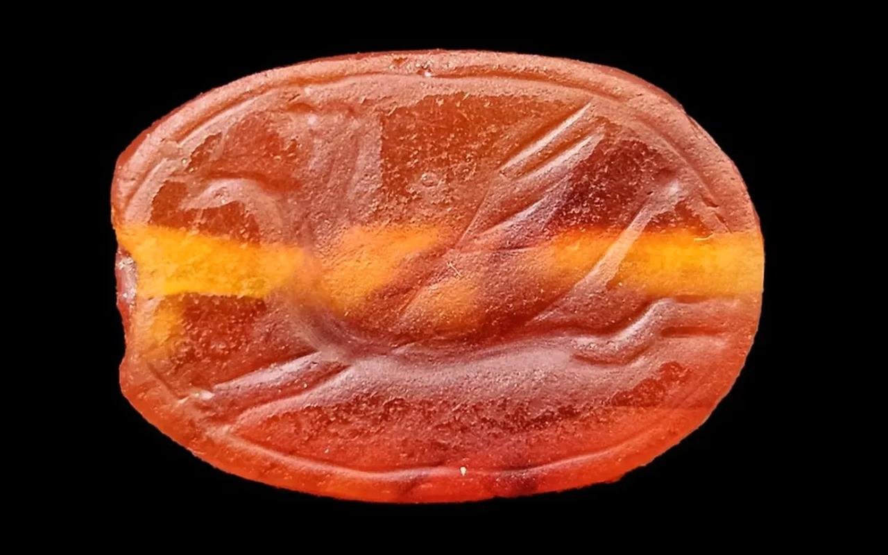 2,800-year-old ᴀssyrian scarab seal-amulet found in Lower Galilee