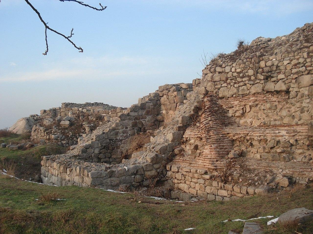 Archaeologists discovered more than 500 ancient coins in Plovdiv’s Old Town