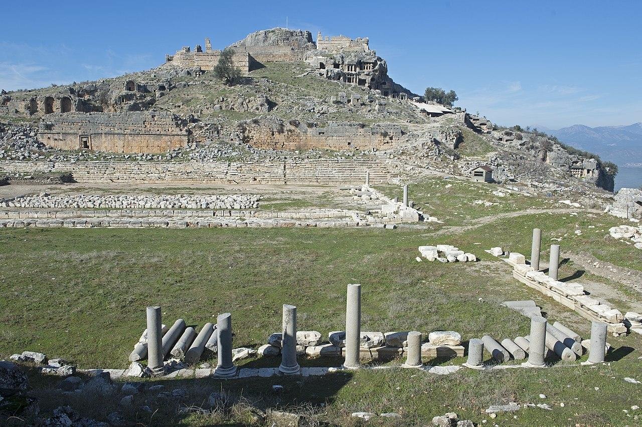 Significant Roman necropolis unearthed in ancient city of Tios