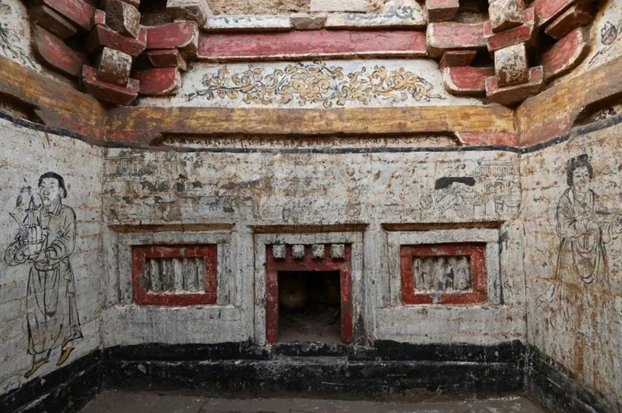 Ancient Jin Dynasty tombs with murals unearthed in China