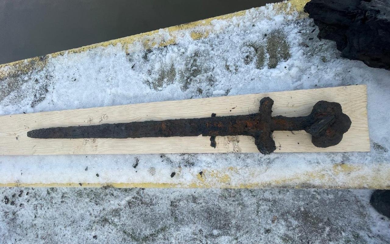 9th century sword with possible Viking origins recovered from Vistula River in Poland