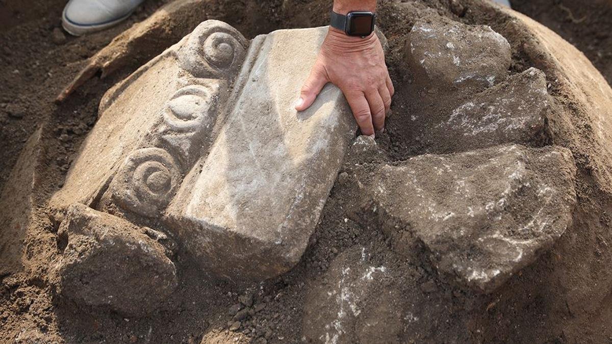 Archaeologists uncover 2,000-year-old synagogue in the Black Sea region