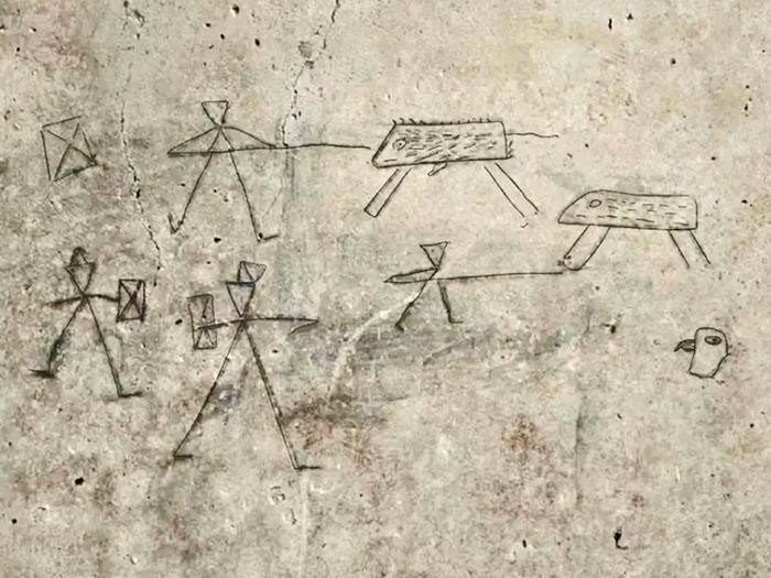 Children’s graffiti depicting gladiators found in Pompeii