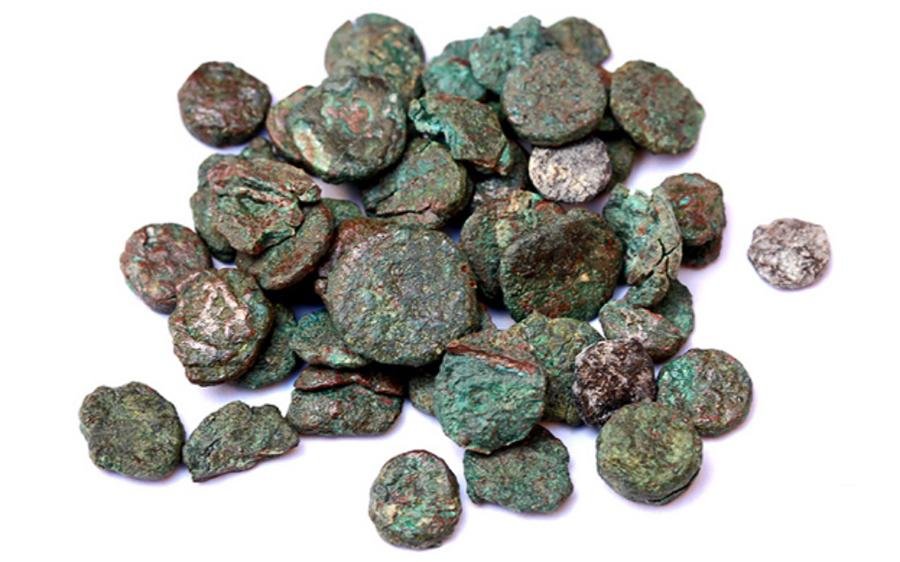 Thousands of ignored ‘nummi minimi’ coins lost by pilgrims discovered in ancient Marea in Egypt