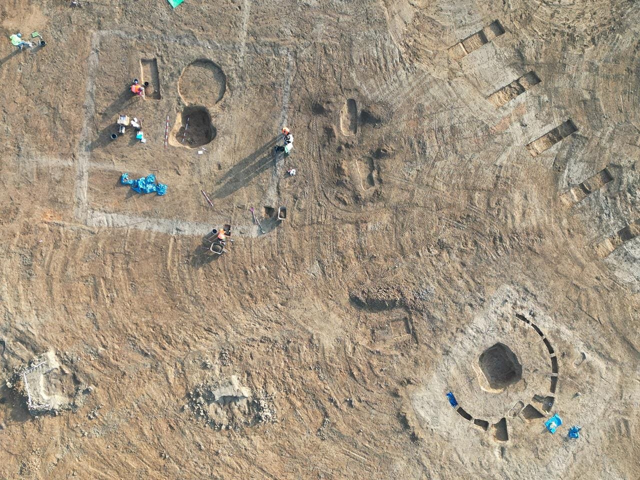 Archaeologists discover largest Bronze Age burial site in Central Moravia