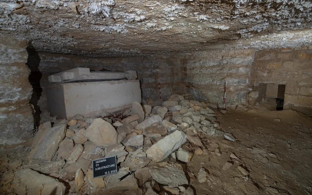 Lost 4,400-year-old tomb found with mummy inside