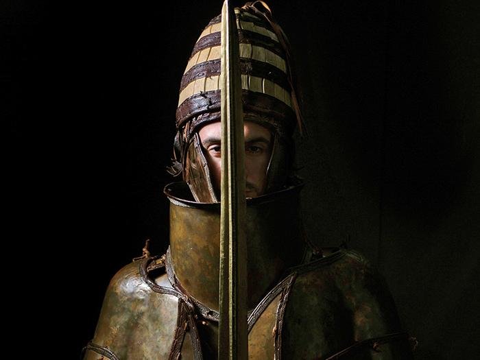 Modern marines test 3500-year-old Mycenaean armor to show it worked for war