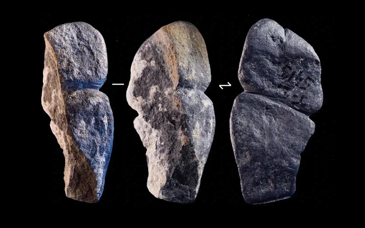42,000-year-old pendant unearthed in Mongolia may be earliest known phallic art 42,000-year-old pendant unearthed in Mongolia may be earliest known phallic art