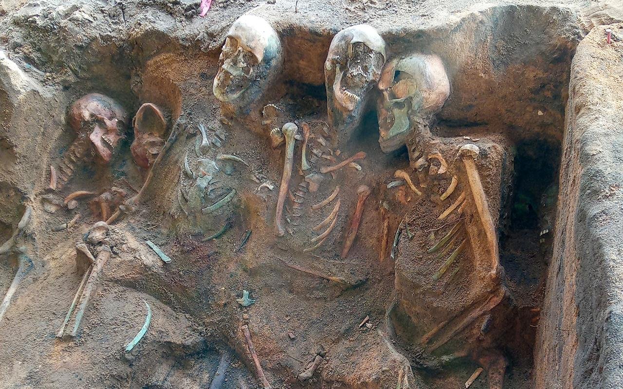 Mᴀss grave of plague victims discovered in Nuremberg may be largest ever found in Europe Mᴀss grave of plague victims discovered in Nuremberg may be largest ever found in Europe