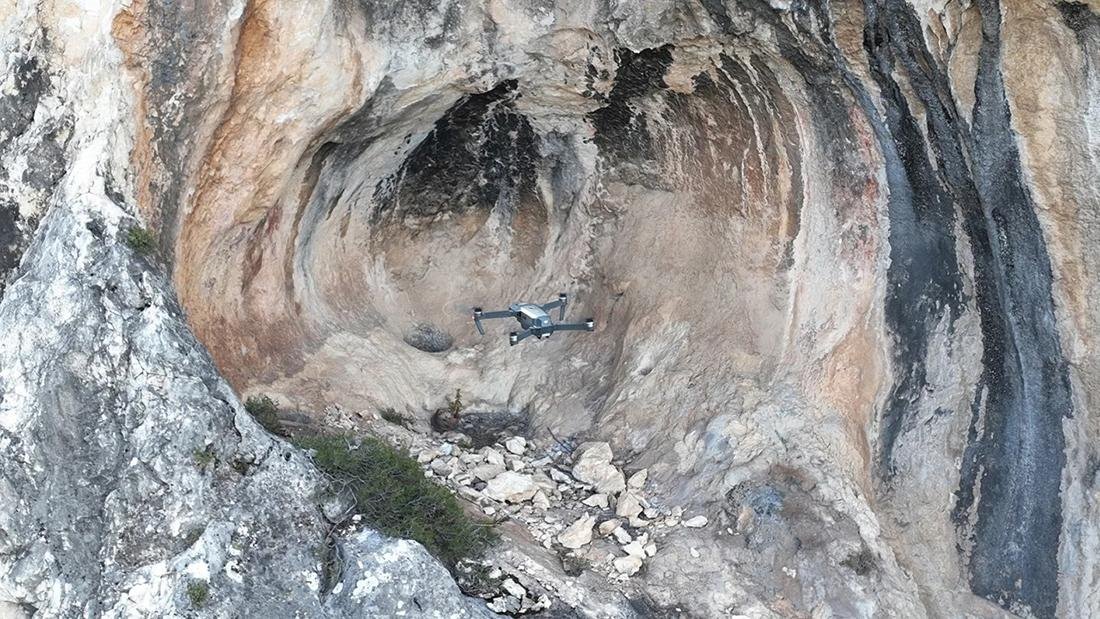 7,000-year-old cave paintings discovered in Spain using drones 7,000-year-old cave paintings discovered in Spain using drones