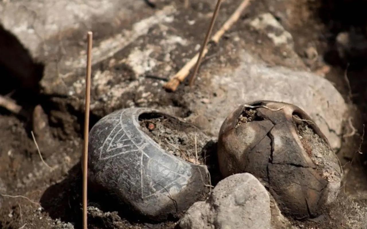 3,000-year-old priest’s tomb and artifacts unearthed in northern Peru