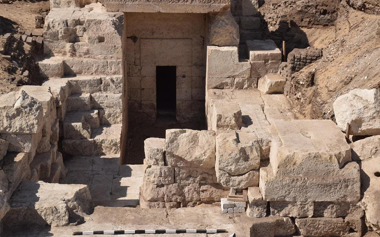 Egyptian-German archaeology team discovers Ptolemaic temple pylon in Sohag