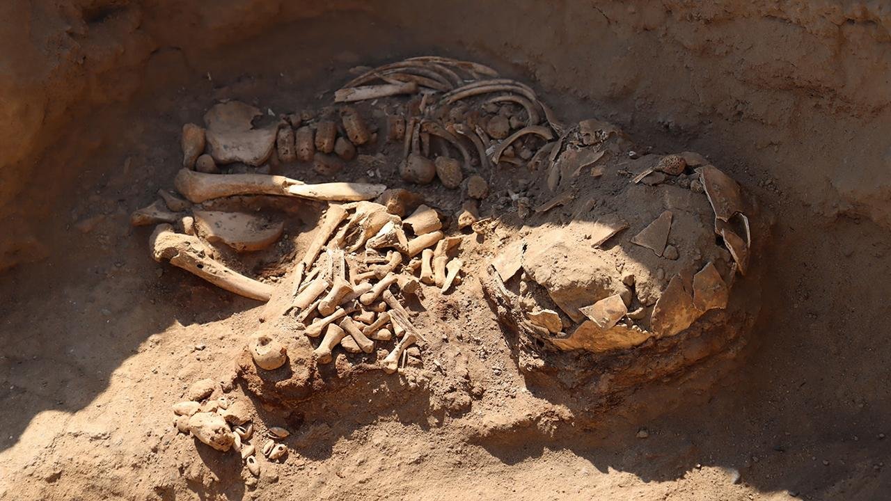 Archaeologists uncover rare pre-Inca burials at ‘water cult’ temple in Peru