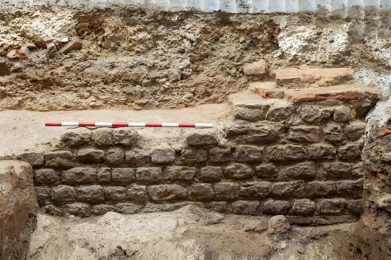 Ancient Roman basilica from 80 CE discovered beneath London office block