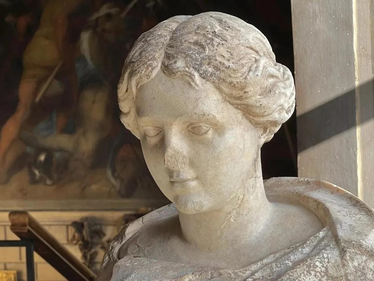 Roman marble bust discovered at Burghley House Roman marble bust discovered at Burghley House