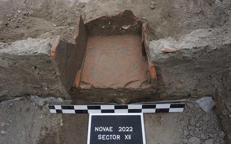 Archaeologists unearth Roman “fridge” at Novae fortress in Bulgaria