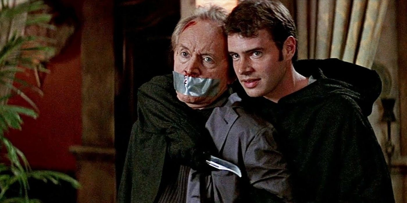 10 Horror Movies With Mᴀssive Retcons That Changed Everything 10 Horror Movies With Mᴀssive Retcons That Changed Everything
