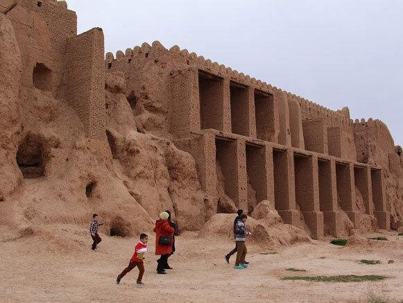 Restoration flaws lead to collapse of historic walls in Shahr-e Belqeys, Iran