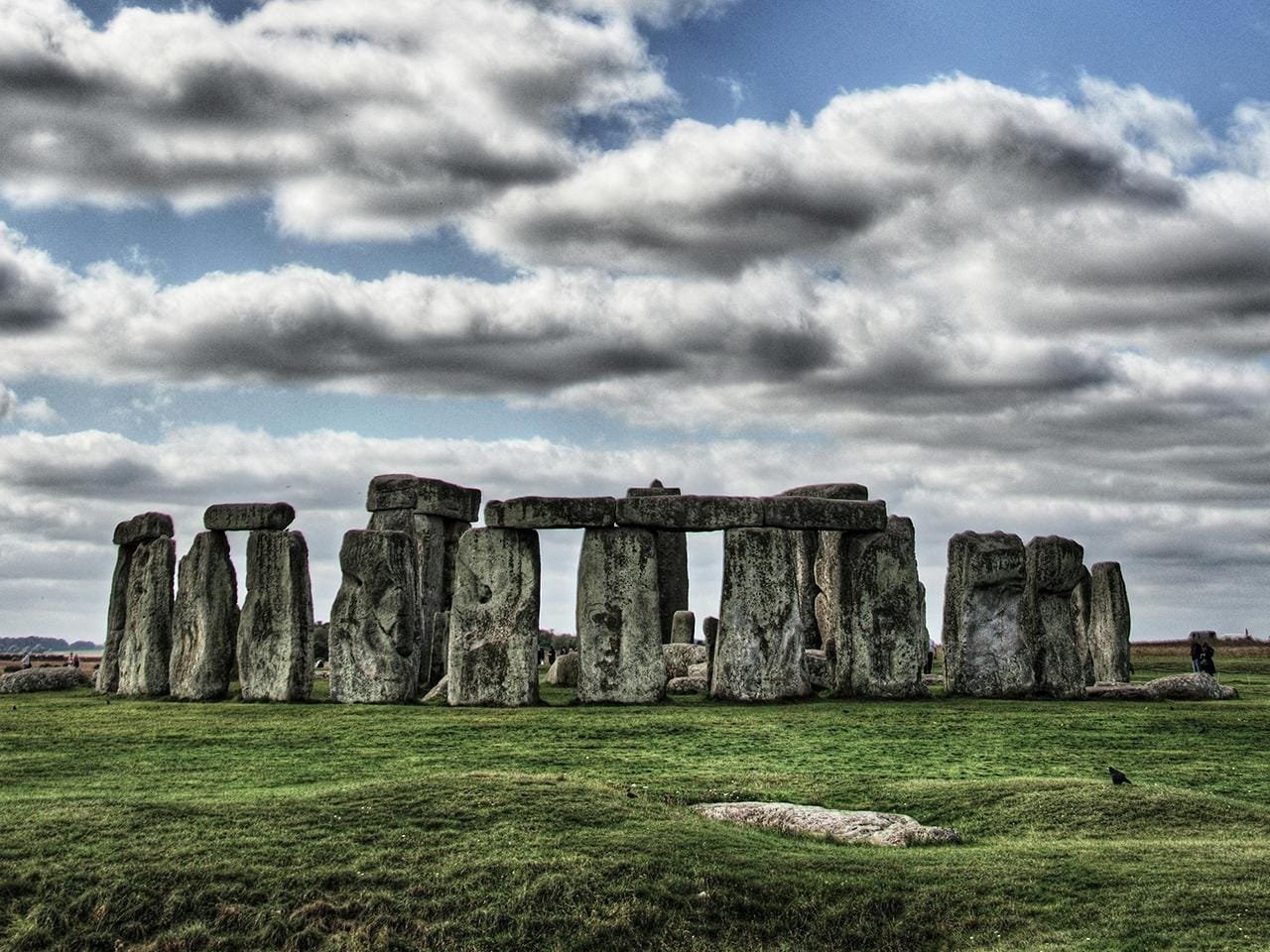 Stonehenge may have been built to unite early British farming communities