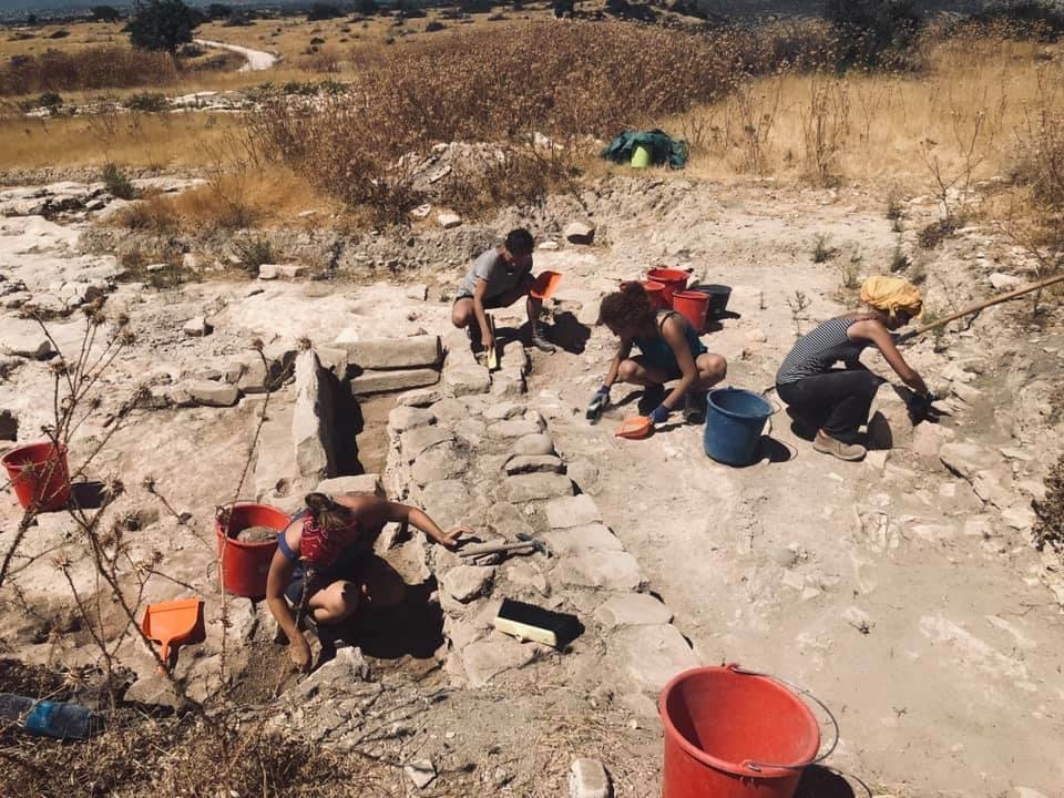 4000-year-old temple with mysterious central monolith unearthed in Cyprus 4000-year-old temple with mysterious central monolith unearthed in Cyprus