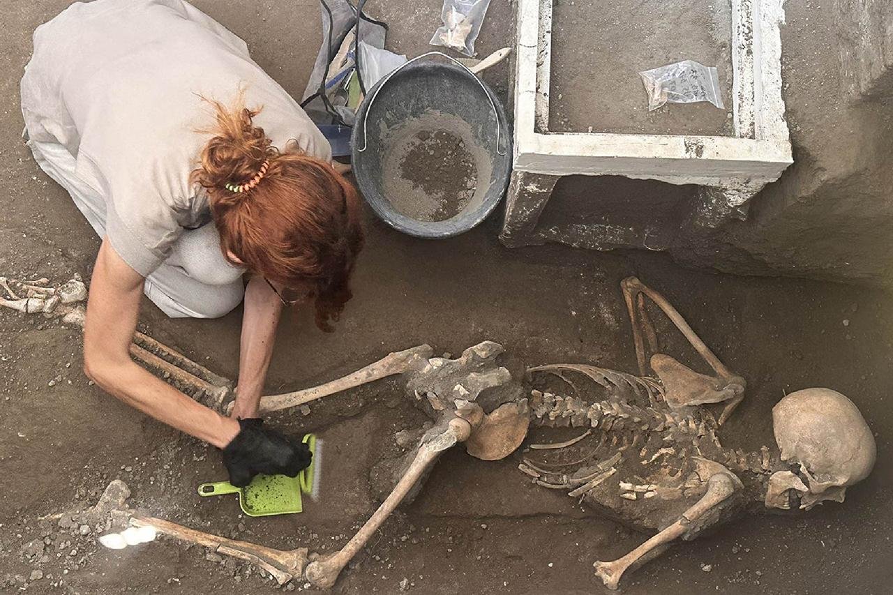 Remains of two Vesuvius victims discovered in Pompeii