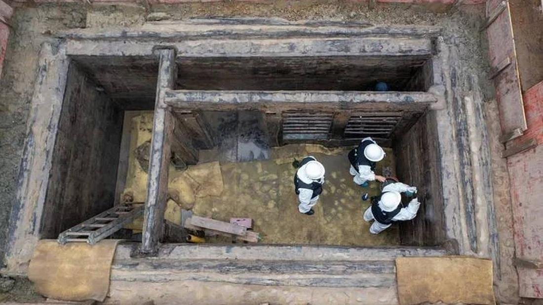 2,200-year-old tomb holding hundreds of ancient relics unearthed in China 2,200-year-old tomb holding hundreds of ancient relics unearthed in China