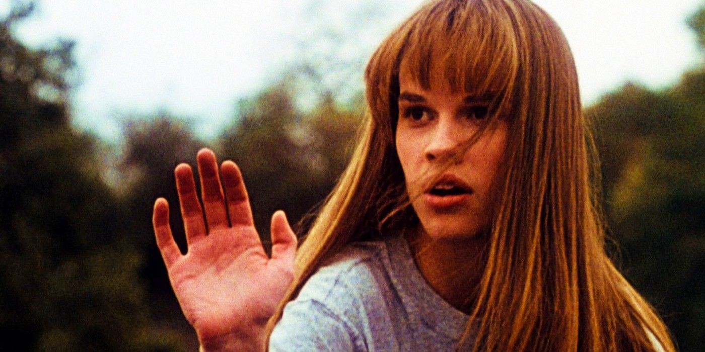 Since Hilary Swank Wasn’t In Cobra Kai Season 6, I Know Exactly Where Julie Should Appear Next