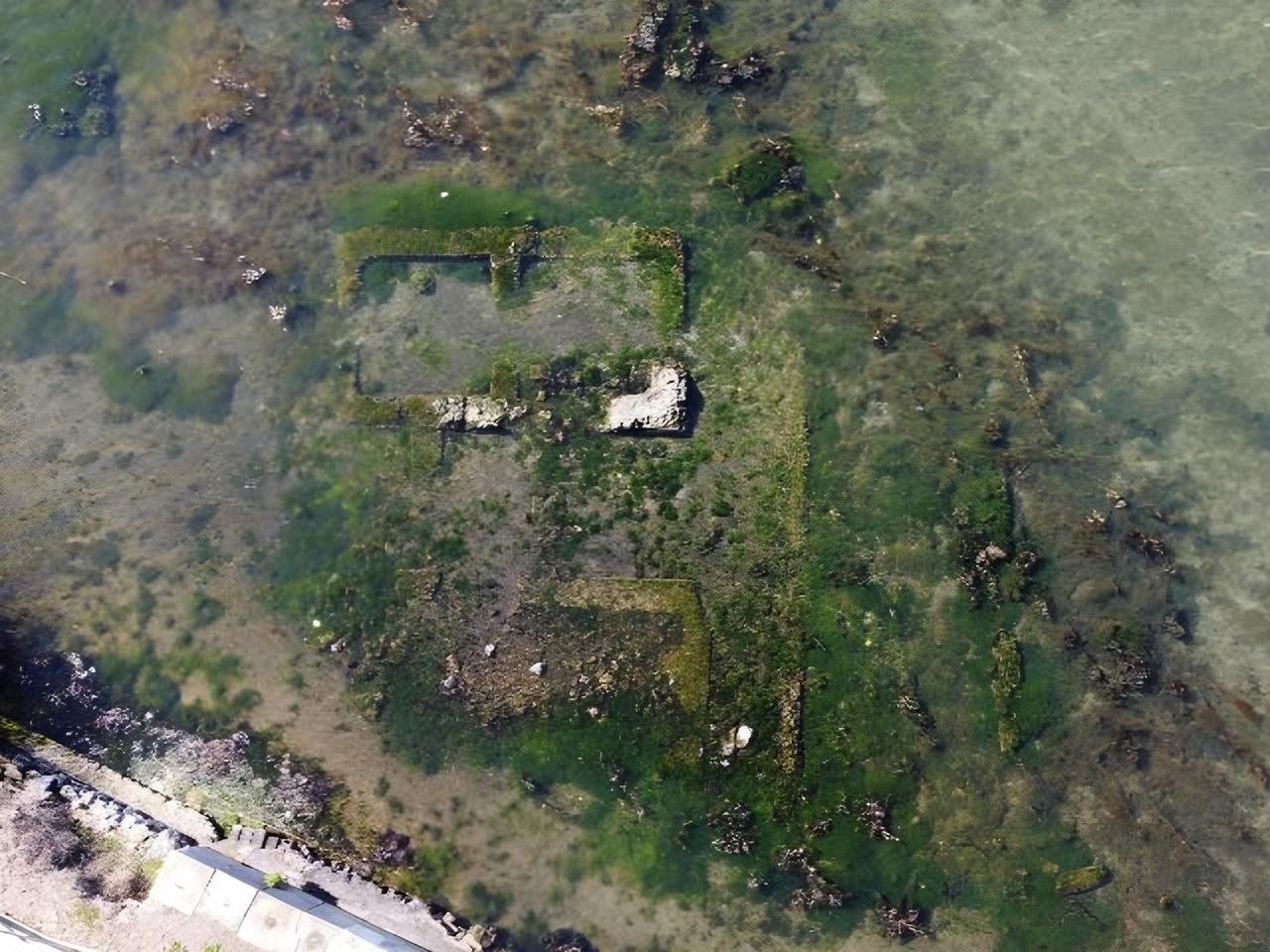 Ancient Roman villa emerges from Lake Fusaro in Italy