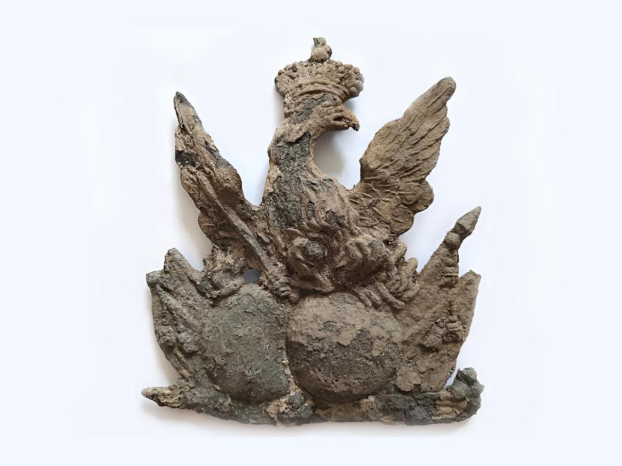 18th-century brᴀss eagle found in Polish forest may link to Kościuszko Uprising