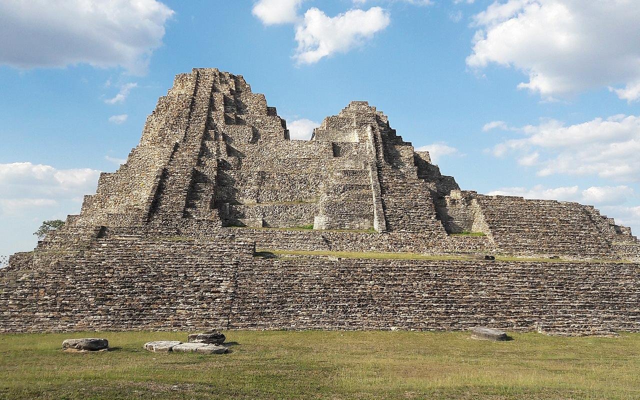 Evidence of ritual beheadings and skull deformation found at Maya pyramid in Mexico Evidence of ritual beheadings and skull deformation found at Maya pyramid in Mexico