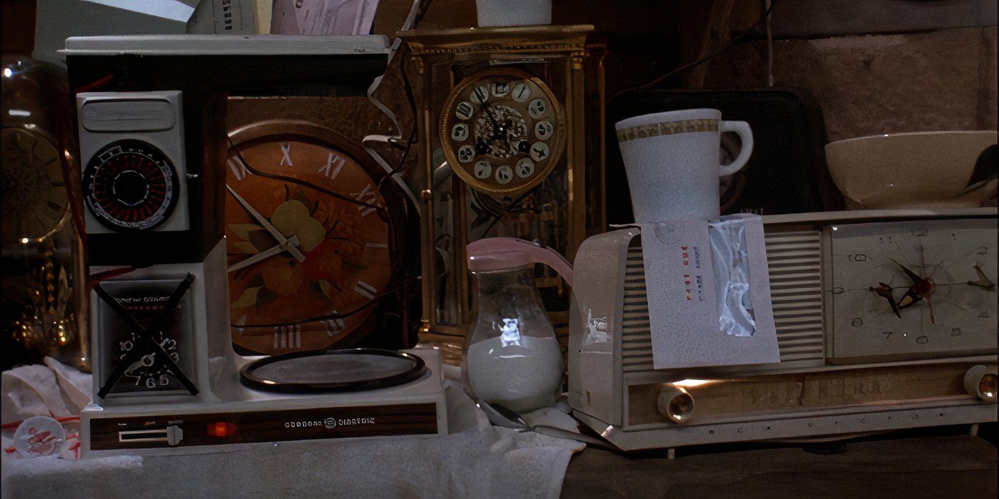 The First 60 Seconds Of Back To The Future Reveal A Darker Detail About Doc Brown, Hidden By The Movie