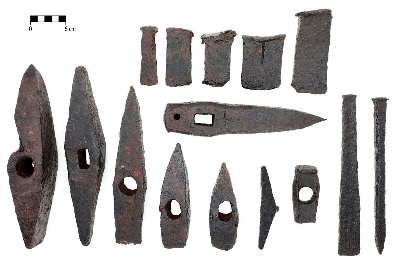 Rare Dacian stonemason’s tool kit unearthed in Romanian quarry
