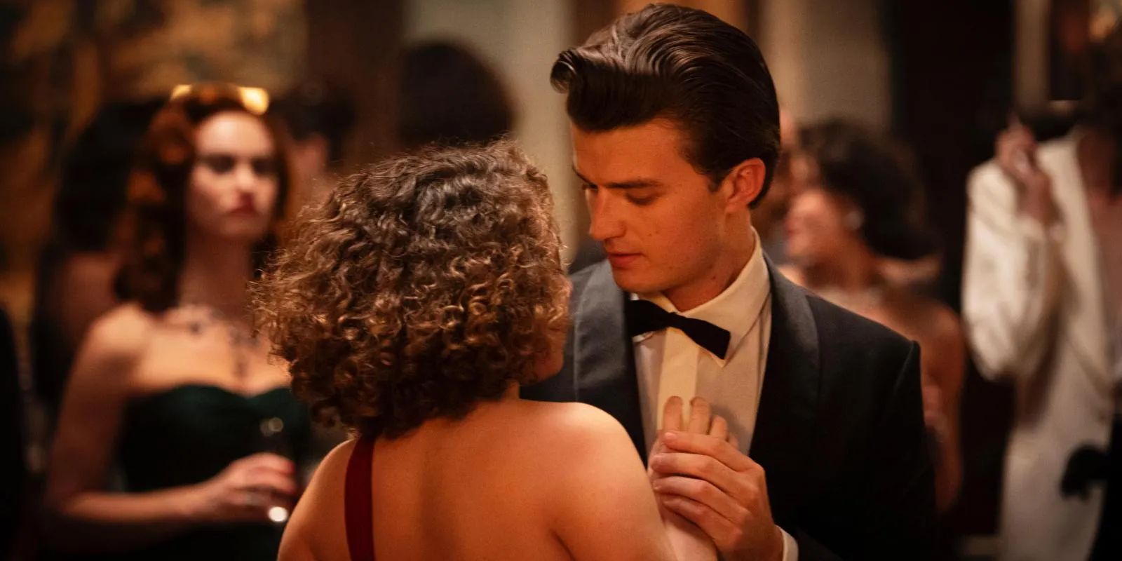 Finally Dawn Review: Lily James Is Great But It’s Newcomer Rebecca Antonaci Who Blew Me Away With Her Stunning Period Drama Performance Finally Dawn Review: Lily James Is Great But It’s Newcomer Rebecca Antonaci Who Blew Me Away With Her Stunning Period Drama Performance