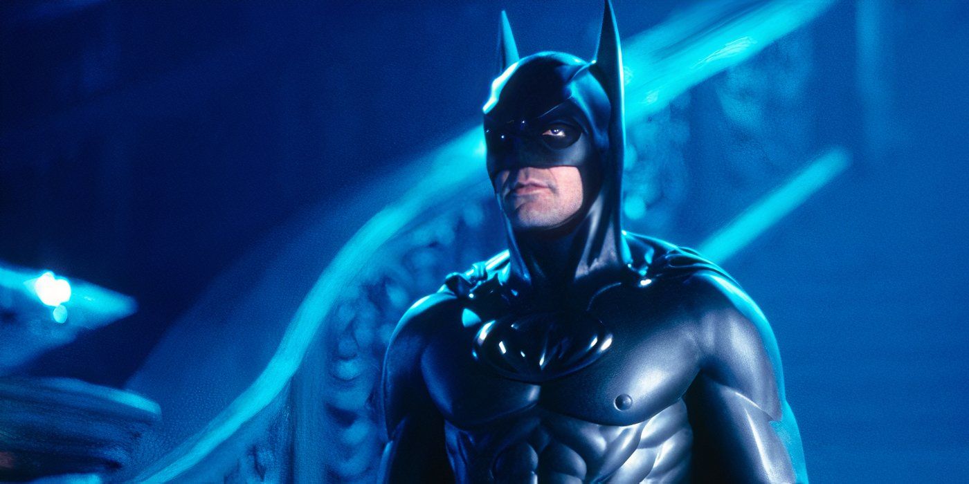 10 Superhero Movie Suit Changes That Still Don’t Make Sense 10 Superhero Movie Suit Changes That Still Don’t Make Sense