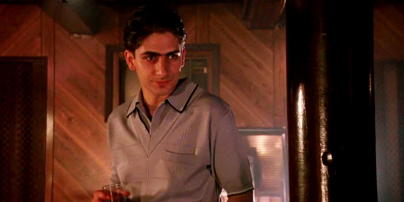 The Goodfellas Scene That Exposed A Problem With The Godfather We All Ignore