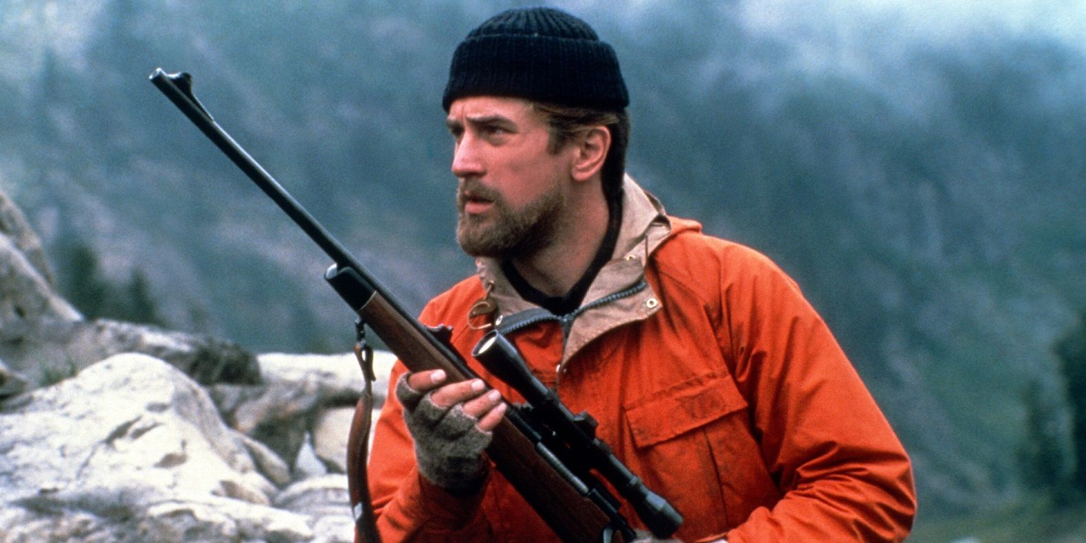 Most Films Over 3 Hours Drag, But This Robert De Niro War Movie Is A Rare Exception