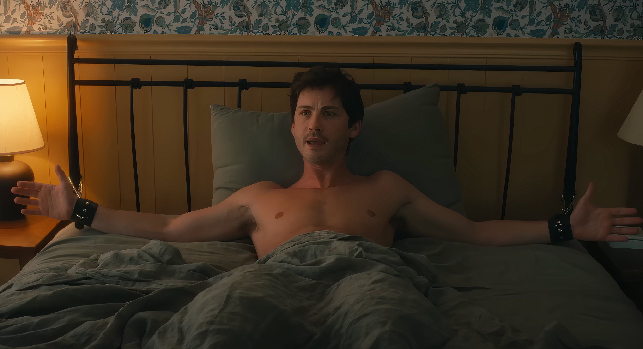 Oh, Hi! Ending Explained By Director: Will Logan Lerman & Molly Gordon’s Characters Get Back Together?