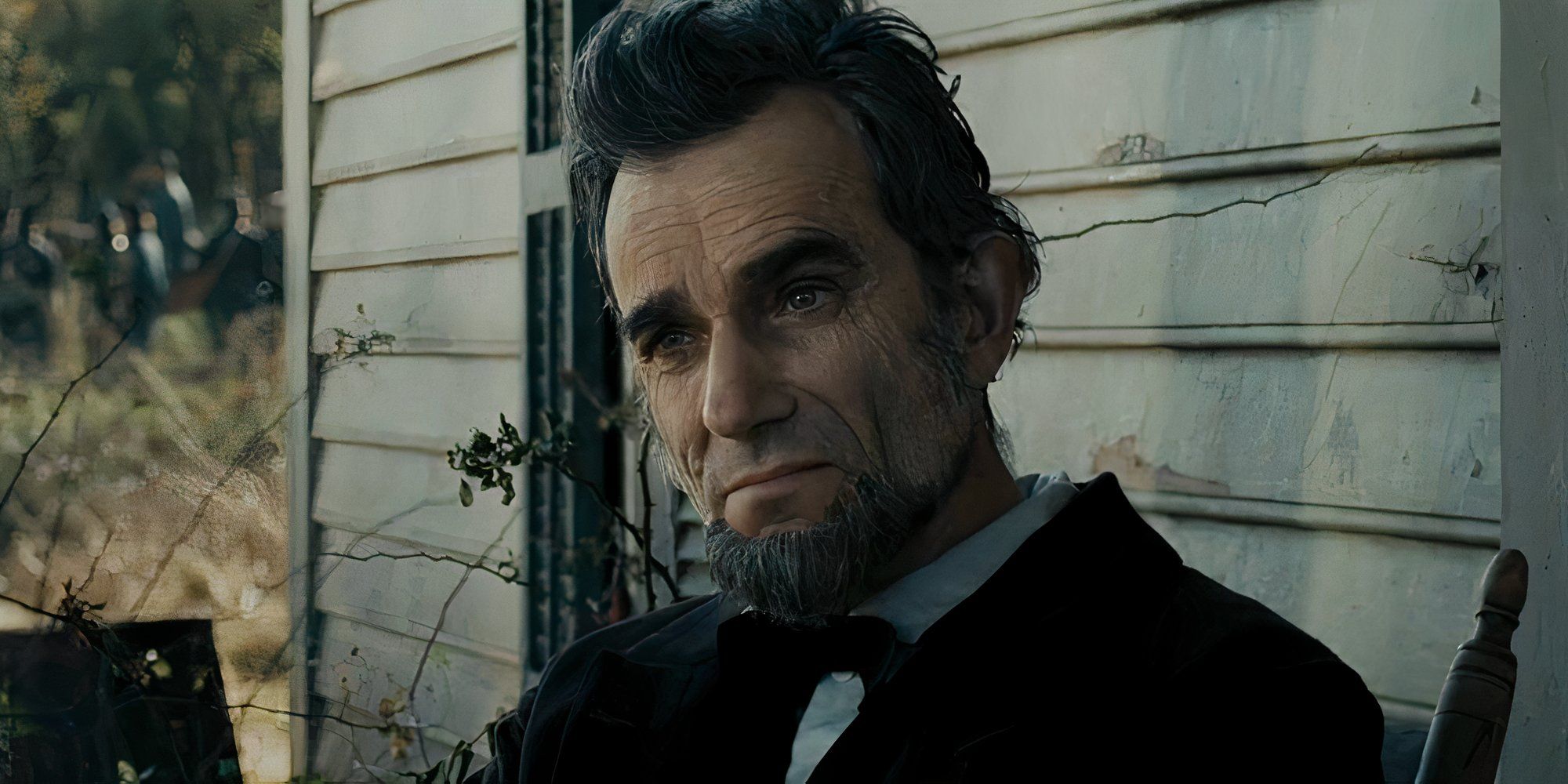 Daniel Day-Lewis Returns After His 8-Year Acting Retirement In First Look At New Movie