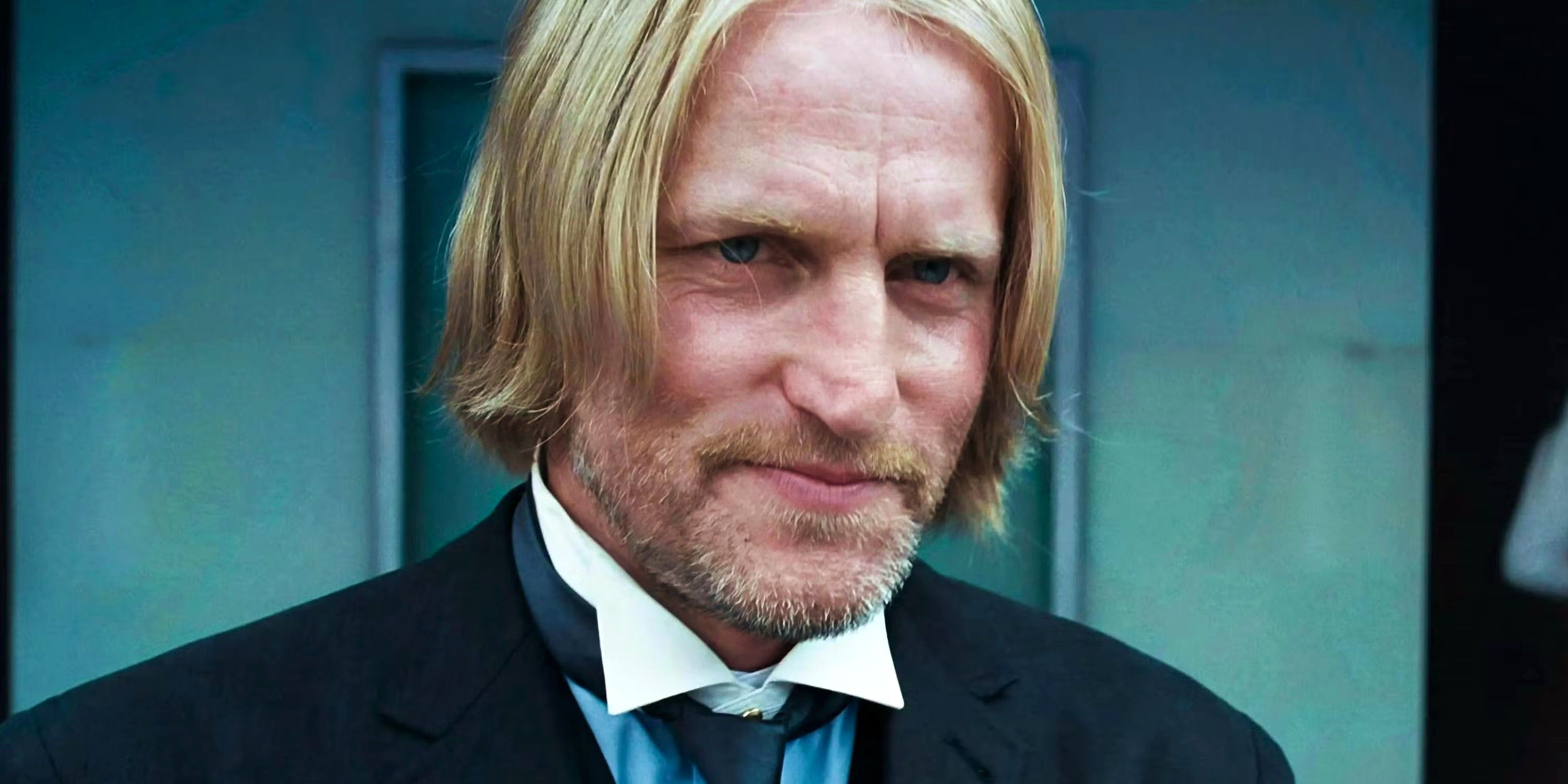 New Hunger Games Prequel Movie Set PH๏τos Reveal Full Look At Haymitch’s Flowery Arena & Tribute Costumes New Hunger Games Prequel Movie Set PH๏τos Reveal Full Look At Haymitch’s Flowery Arena & Tribute Costumes