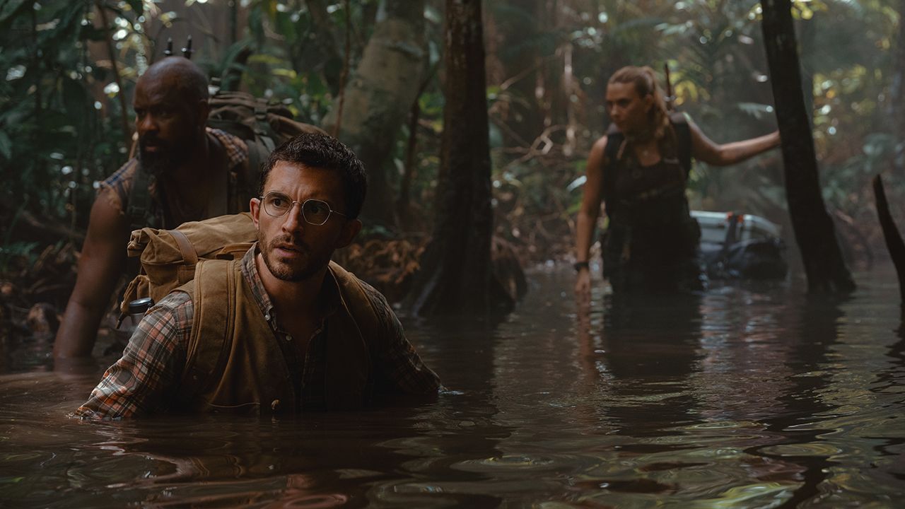 Jonathan Bailey & Gareth Edwards Break Down Jurᴀssic World Rebirth’s Unique “Toyvis” Production Trick