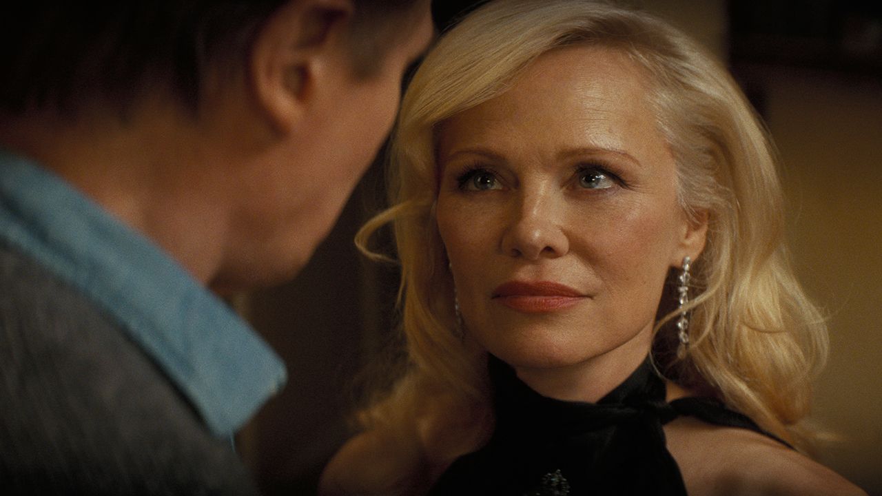 The Naked Gun: Liam Neeson & Pamela Anderson Talk Comedic Timing And Makeup As Performance