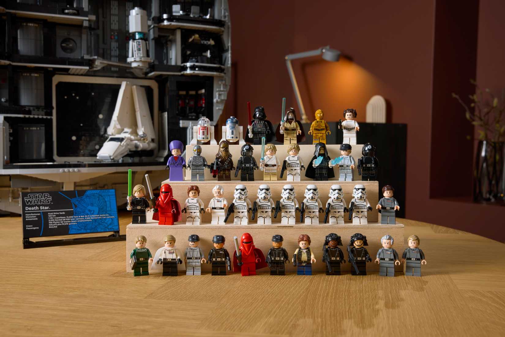 LEGO Reveals First 00 Set: Star Wars Death Star With 38 Minifigures LEGO Reveals First 00 Set: Star Wars Death Star With 38 Minifigures