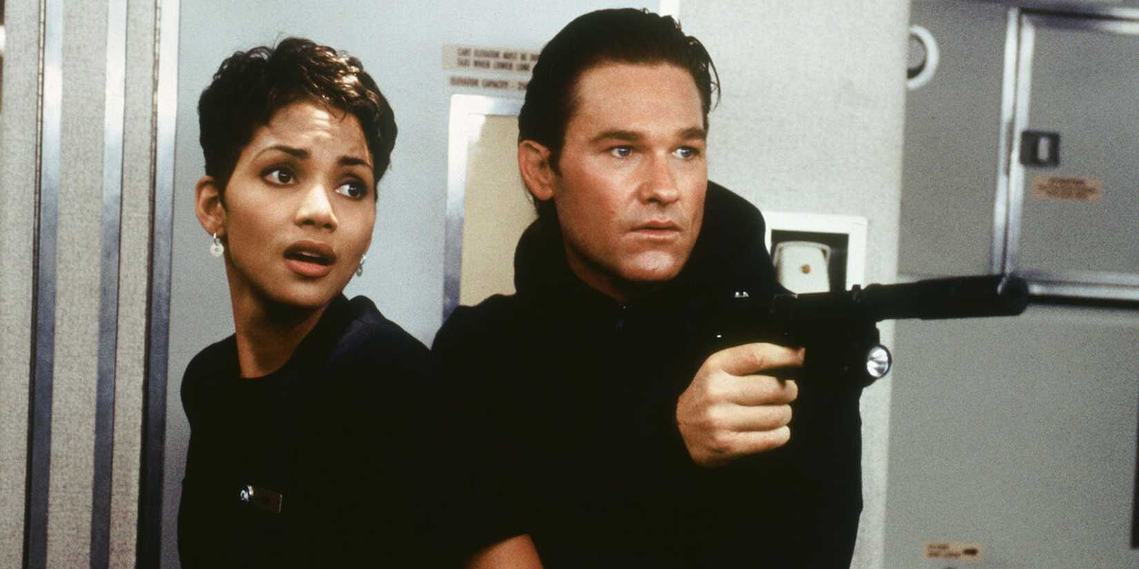 “He Knew The Basics Of Flying”: Kurt Russell’s Emergency Landing Skills In 2M Action Thriller Praised By Real Pilot