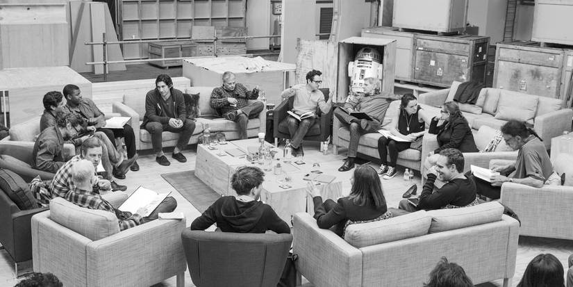 Spaceballs 2’s Cast PH๏τo: 8 Easter Eggs & References (There’s Lots From Star Wars)