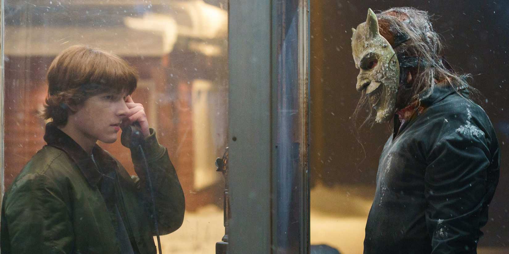 Black Phone 2: How Ethan Hawke’s The Grabber Came Back & What His Powers Are